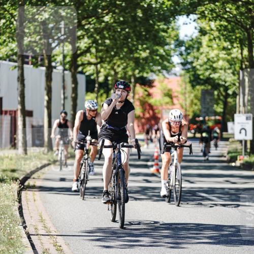 09.08.2026 - GEWOBA Citytriathlon Bremen Michael Burmester http://msf.ph/oto/9951592 09.08.2026 14:18:29 Radfahren 18, 202, 207, 213, 276, 280, 288, 307, 363, 369, 377, 448, 453, 527 meine-sportfotos.de