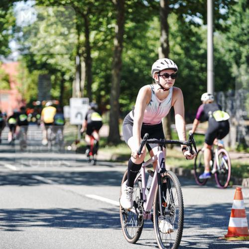 09.08.2026 - GEWOBA Citytriathlon Bremen Michael Burmester http://msf.ph/oto/9951627 09.08.2026 14:18:46 Radfahren 107, 173, 210, 221, 227, 244, 266, 277, 280, 289, 297, 314, 324, 344, 347, 352, 369, 385, 455 meine-sportfotos.de