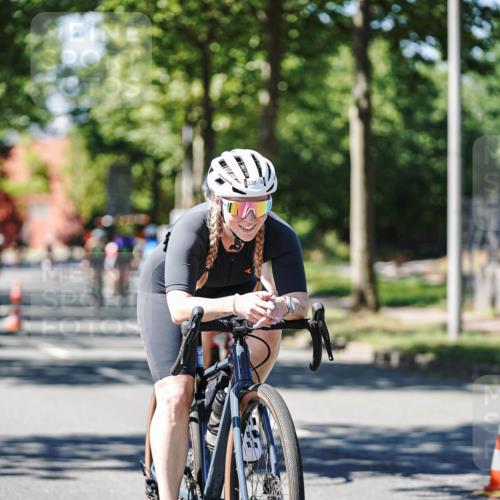 09.08.2026 - GEWOBA Citytriathlon Bremen Michael Burmester http://msf.ph/oto/9951647 09.08.2026 14:19:00 Radfahren 107, 210, 223, 238, 244, 266, 289, 306, 341, 344, 370, 373, 403, 455 meine-sportfotos.de
