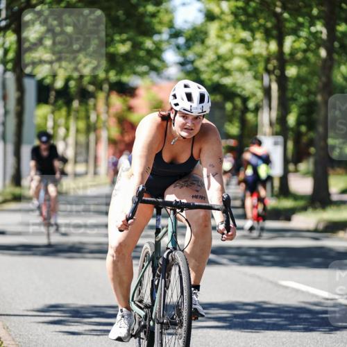 09.08.2026 - GEWOBA Citytriathlon Bremen Michael Burmester http://msf.ph/oto/9951654 09.08.2026 14:19:10 Radfahren 197, 204, 216, 223, 238, 253, 306, 341, 373 meine-sportfotos.de