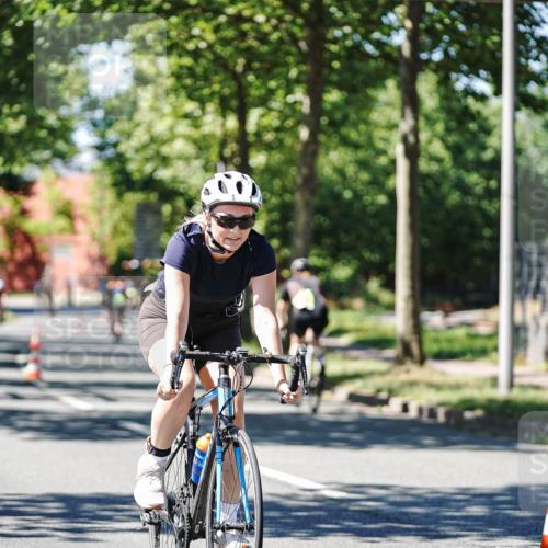 09.08.2026 - GEWOBA Citytriathlon Bremen Michael Burmester http://msf.ph/oto/9951661 09.08.2026 14:19:13 Radfahren 197, 204, 216, 223, 238, 253, 306, 335, 373 meine-sportfotos.de