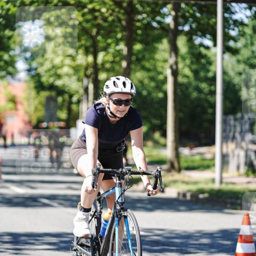 09.08.2026 - GEWOBA Citytriathlon Bremen Michael Burmester http://msf.ph/oto/9951662 09.08.2026 14:19:13 Radfahren 197, 204, 216, 223, 238, 253, 306, 335, 373 meine-sportfotos.de