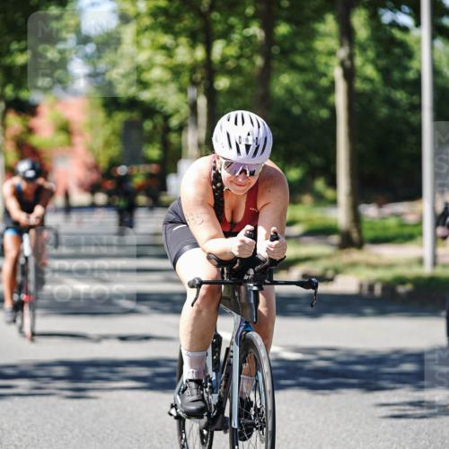 09.08.2026 - GEWOBA Citytriathlon Bremen Michael Burmester http://msf.ph/oto/9951676 09.08.2026 14:19:22 Radfahren 197, 204, 216, 230, 261, 335, 434, 487, 521, 523 meine-sportfotos.de