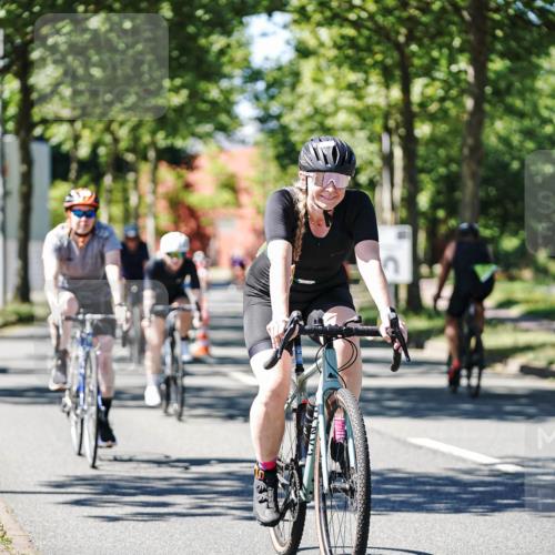 09.08.2026 - GEWOBA Citytriathlon Bremen Michael Burmester http://msf.ph/oto/9951704 09.08.2026 14:19:38 Radfahren 142, 166, 196, 206, 222, 230, 234, 261, 262, 273, 281, 319, 326, 330, 342, 434, 454, 521 meine-sportfotos.de