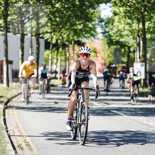 09.08.2026 - GEWOBA Citytriathlon Bremen Michael Burmester http://msf.ph/oto/9951712 09.08.2026 14:19:42 Radfahren 142, 166, 196, 206, 222, 234, 239, 261, 262, 273, 281, 319, 326, 330, 342, 454, 458, 521 meine-sportfotos.de