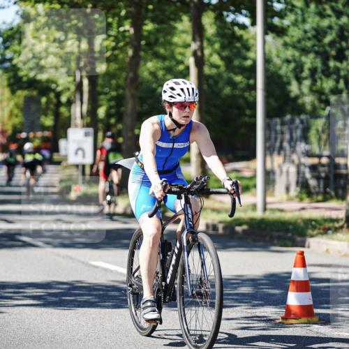09.08.2026 - GEWOBA Citytriathlon Bremen Michael Burmester http://msf.ph/oto/9951721 09.08.2026 14:19:45 Radfahren 142, 166, 196, 206, 209, 222, 234, 239, 258, 262, 273, 281, 319, 326, 330, 342, 454, 458 meine-sportfotos.de
