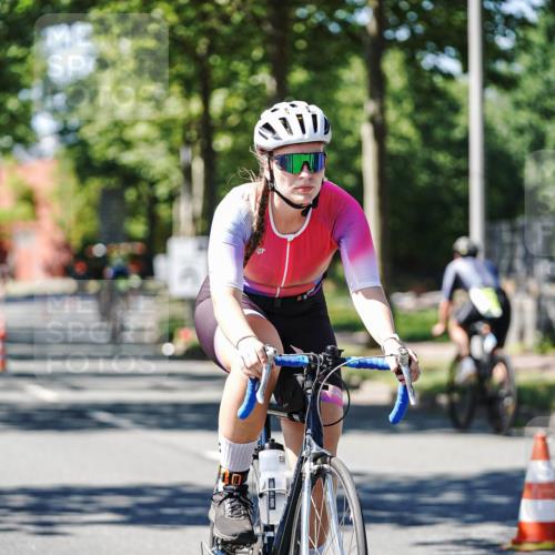 09.08.2026 - GEWOBA Citytriathlon Bremen Michael Burmester http://msf.ph/oto/9951730 09.08.2026 14:19:49 Radfahren 142, 196, 206, 209, 222, 224, 234, 239, 249, 258, 262, 273, 326, 400, 454, 458, 522 meine-sportfotos.de