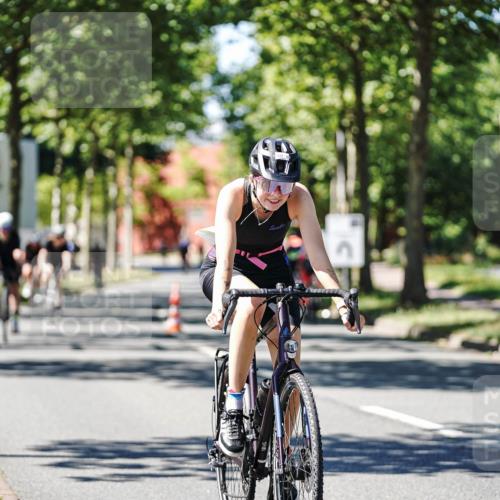 09.08.2026 - GEWOBA Citytriathlon Bremen Michael Burmester http://msf.ph/oto/9951743 09.08.2026 14:19:57 Radfahren 196, 209, 222, 224, 237, 239, 249, 258, 310, 340, 400, 410, 458, 522 meine-sportfotos.de