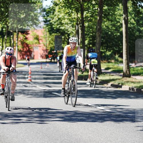 09.08.2026 - GEWOBA Citytriathlon Bremen Michael Burmester http://msf.ph/oto/9951783 09.08.2026 14:20:28 Radfahren 233, 250, 282, 338, 384, 398, 417, 450, 456, 482, 532 meine-sportfotos.de
