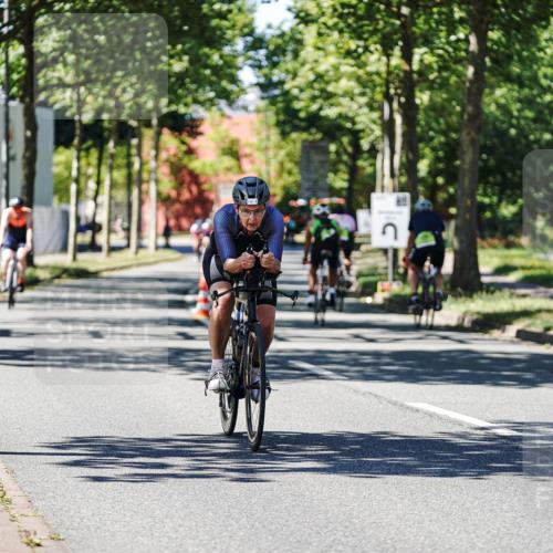 09.08.2026 - GEWOBA Citytriathlon Bremen Michael Burmester http://msf.ph/oto/9951793 09.08.2026 14:20:34 Radfahren 233, 250, 264, 282, 338, 384, 438, 450, 482 meine-sportfotos.de