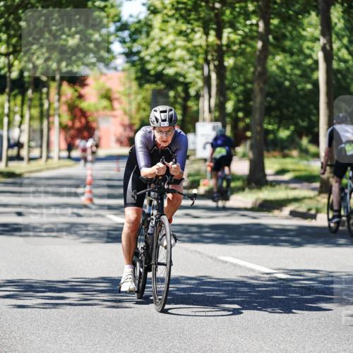 09.08.2026 - GEWOBA Citytriathlon Bremen Michael Burmester http://msf.ph/oto/9951795 09.08.2026 14:20:35 Radfahren 233, 250, 264, 282, 338, 384, 438, 450, 482 meine-sportfotos.de