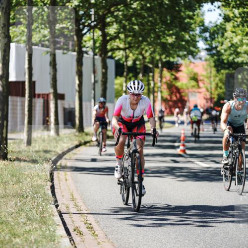 09.08.2026 - GEWOBA Citytriathlon Bremen Michael Burmester http://msf.ph/oto/9951800 09.08.2026 14:20:44 Radfahren 198, 264, 282, 338, 390, 402, 438, 501 meine-sportfotos.de
