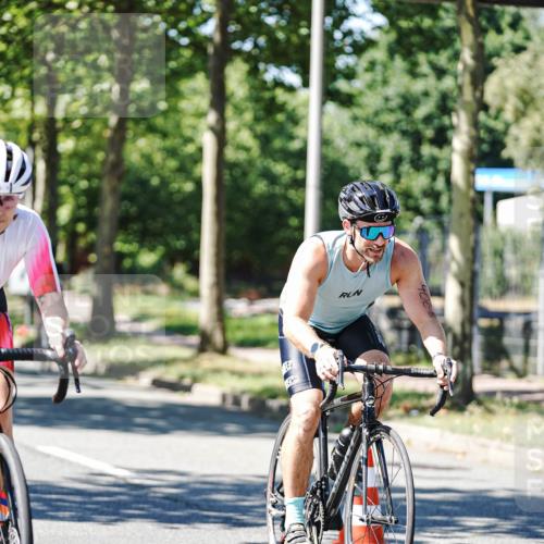 09.08.2026 - GEWOBA Citytriathlon Bremen Michael Burmester http://msf.ph/oto/9951803 09.08.2026 14:20:44 Radfahren 198, 264, 282, 338, 390, 402, 438, 501 meine-sportfotos.de