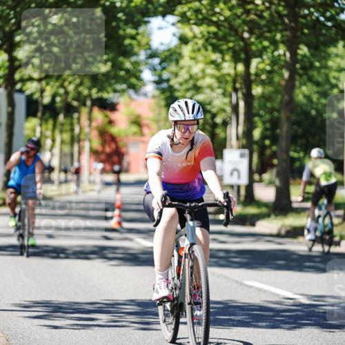 09.08.2026 - GEWOBA Citytriathlon Bremen Michael Burmester http://msf.ph/oto/9951806 09.08.2026 14:20:47 Radfahren 198, 264, 282, 390, 402, 438, 501, 508 meine-sportfotos.de