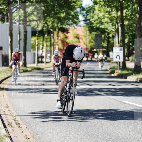 09.08.2026 - GEWOBA Citytriathlon Bremen Michael Burmester http://msf.ph/oto/9951813 09.08.2026 14:20:52 Radfahren 30, 198, 214, 252, 264, 390, 402, 501, 508 meine-sportfotos.de
