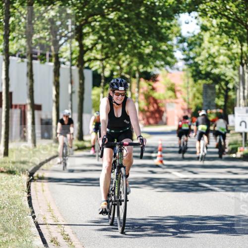09.08.2026 - GEWOBA Citytriathlon Bremen Michael Burmester http://msf.ph/oto/9951823 09.08.2026 14:21:03 Radfahren 30, 214, 231, 252, 255, 268, 390, 409, 479, 508, 515 meine-sportfotos.de
