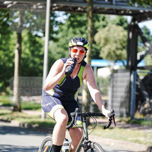 09.08.2026 - GEWOBA Citytriathlon Bremen Michael Burmester http://msf.ph/oto/9951828 09.08.2026 14:21:06 Radfahren 30, 214, 231, 252, 255, 268, 409, 479, 515 meine-sportfotos.de