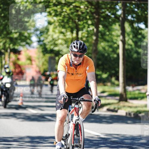 09.08.2026 - GEWOBA Citytriathlon Bremen Michael Burmester http://msf.ph/oto/9951883 09.08.2026 14:21:50 Radfahren 23, 195, 358, 393, 423, 437, 442, 449 meine-sportfotos.de