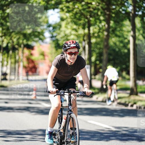 09.08.2026 - GEWOBA Citytriathlon Bremen Michael Burmester http://msf.ph/oto/9951888 09.08.2026 14:21:53 Radfahren 23, 195, 358, 393, 423, 437, 442, 449 meine-sportfotos.de
