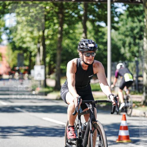 09.08.2026 - GEWOBA Citytriathlon Bremen Michael Burmester http://msf.ph/oto/9951909 09.08.2026 14:22:22 Radfahren 191, 241, 391, 397, 413, 432, 519 meine-sportfotos.de