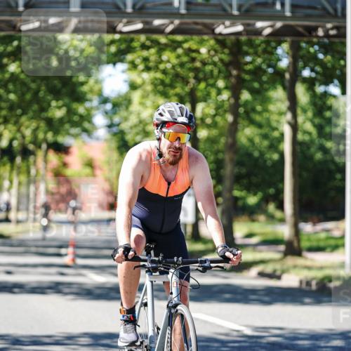 09.08.2026 - GEWOBA Citytriathlon Bremen Michael Burmester http://msf.ph/oto/9951912 09.08.2026 14:22:29 Radfahren 104, 241, 275, 389, 391, 394, 397, 411, 413 meine-sportfotos.de