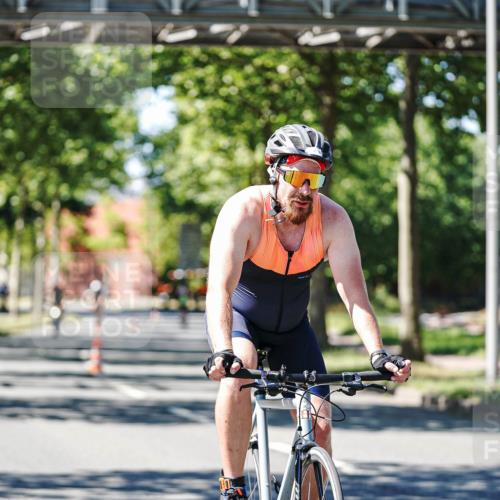09.08.2026 - GEWOBA Citytriathlon Bremen Michael Burmester http://msf.ph/oto/9951913 09.08.2026 14:22:29 Radfahren 104, 241, 275, 389, 391, 394, 397, 411, 413 meine-sportfotos.de