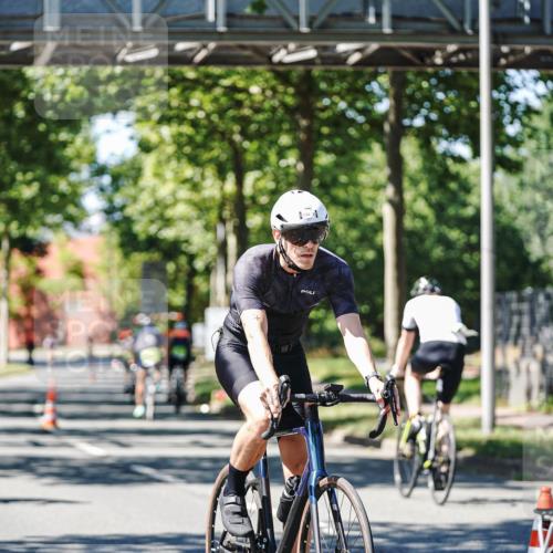 09.08.2026 - GEWOBA Citytriathlon Bremen Michael Burmester http://msf.ph/oto/9951924 09.08.2026 14:22:36 Radfahren 104, 275, 298, 381, 389, 394, 397, 411, 413 meine-sportfotos.de