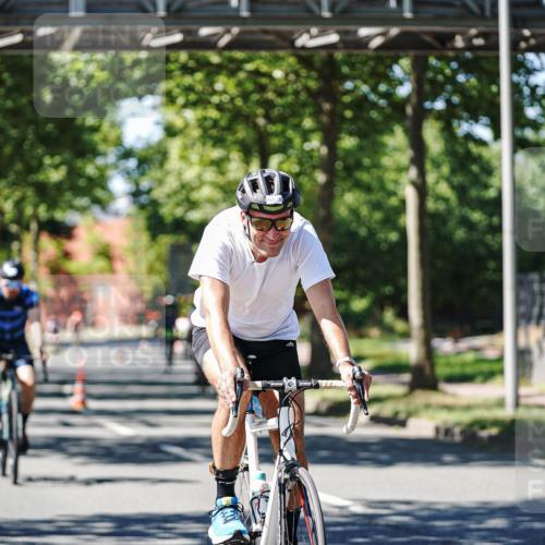 09.08.2026 - GEWOBA Citytriathlon Bremen Michael Burmester http://msf.ph/oto/9951930 09.08.2026 14:22:39 Radfahren 104, 275, 298, 381, 389, 394, 397, 411, 413, 452 meine-sportfotos.de