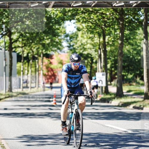 09.08.2026 - GEWOBA Citytriathlon Bremen Michael Burmester http://msf.ph/oto/9951931 09.08.2026 14:22:40 Radfahren 104, 275, 298, 381, 389, 394, 397, 411, 413, 452 meine-sportfotos.de
