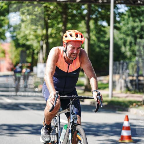 09.08.2026 - GEWOBA Citytriathlon Bremen Michael Burmester http://msf.ph/oto/9951943 09.08.2026 14:22:50 Radfahren 188, 259, 298, 372, 381, 452, 480, 486 meine-sportfotos.de