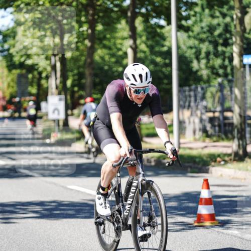09.08.2026 - GEWOBA Citytriathlon Bremen Michael Burmester http://msf.ph/oto/9951967 09.08.2026 14:23:08 Radfahren 245, 267, 372, 415, 419, 480, 486 meine-sportfotos.de