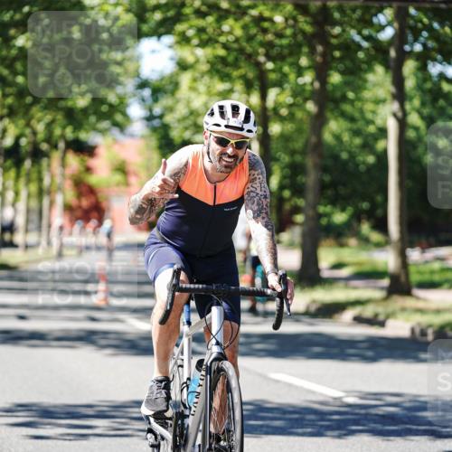09.08.2026 - GEWOBA Citytriathlon Bremen Michael Burmester http://msf.ph/oto/9951975 09.08.2026 14:23:20 Radfahren 31, 375, 379, 424, 441, 463 meine-sportfotos.de