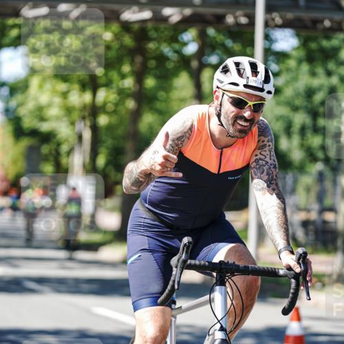 09.08.2026 - GEWOBA Citytriathlon Bremen Michael Burmester http://msf.ph/oto/9951978 09.08.2026 14:23:20 Radfahren 31, 375, 379, 424, 441, 463 meine-sportfotos.de