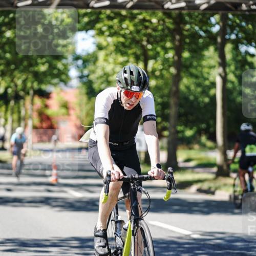 09.08.2026 - GEWOBA Citytriathlon Bremen Michael Burmester http://msf.ph/oto/9951982 09.08.2026 14:23:24 Radfahren 31, 375, 379, 424, 426, 441, 463 meine-sportfotos.de