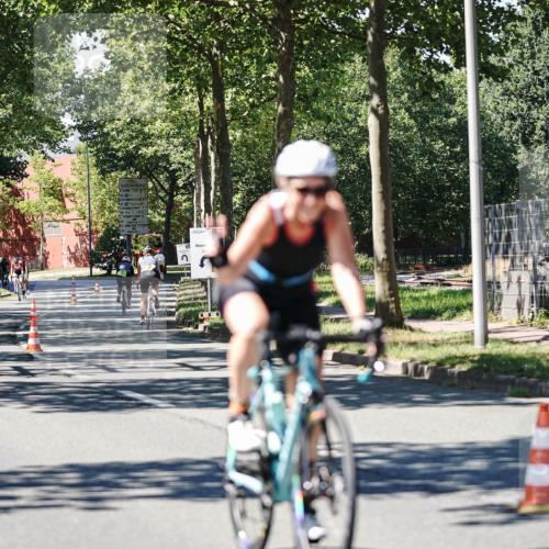 09.08.2026 - GEWOBA Citytriathlon Bremen Michael Burmester http://msf.ph/oto/9952002 09.08.2026 14:23:40 Radfahren 248, 318, 332, 424, 426, 435, 467, 489, 494, 516 meine-sportfotos.de