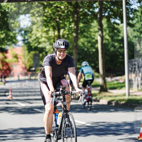 09.08.2026 - GEWOBA Citytriathlon Bremen Michael Burmester http://msf.ph/oto/9952013 09.08.2026 14:23:45 Radfahren 248, 318, 332, 435, 467, 471, 489, 494, 516 meine-sportfotos.de