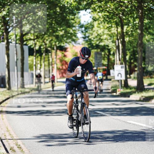 09.08.2026 - GEWOBA Citytriathlon Bremen Michael Burmester http://msf.ph/oto/9952020 09.08.2026 14:23:53 Radfahren 246, 248, 430, 435, 465, 471, 472, 478, 489, 494, 516 meine-sportfotos.de