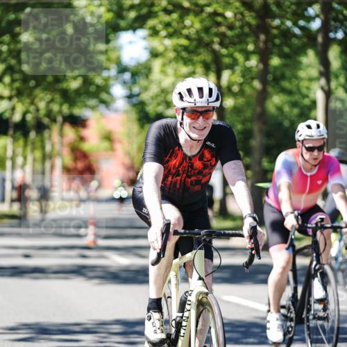 09.08.2026 - GEWOBA Citytriathlon Bremen Michael Burmester http://msf.ph/oto/9952023 09.08.2026 14:23:58 Radfahren 55, 246, 248, 315, 430, 465, 468, 471, 472, 478, 494 meine-sportfotos.de