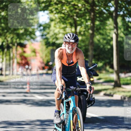 09.08.2026 - GEWOBA Citytriathlon Bremen Michael Burmester http://msf.ph/oto/9952029 09.08.2026 14:24:06 Radfahren 55, 246, 315, 361, 430, 465, 468, 472, 478, 502 meine-sportfotos.de