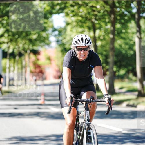 09.08.2026 - GEWOBA Citytriathlon Bremen Michael Burmester http://msf.ph/oto/9952044 09.08.2026 14:24:18 Radfahren 315, 361, 436, 483, 495, 502, 505 meine-sportfotos.de