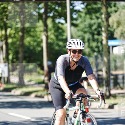 09.08.2026 - GEWOBA Citytriathlon Bremen Michael Burmester http://msf.ph/oto/9952053 09.08.2026 14:24:27 Radfahren 160, 367, 436, 451, 483, 488, 495, 505 meine-sportfotos.de