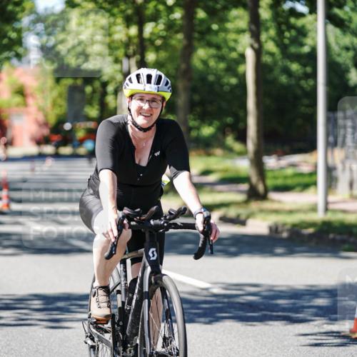 09.08.2026 - GEWOBA Citytriathlon Bremen Michael Burmester http://msf.ph/oto/9952078 09.08.2026 14:24:48 Radfahren 120, 141, 414, 460, 496, 499, 514 meine-sportfotos.de