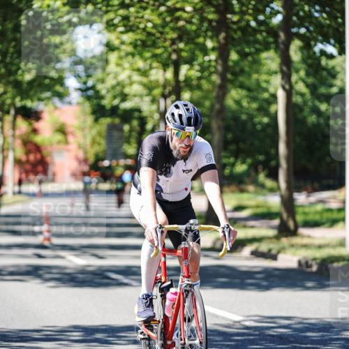 09.08.2026 - GEWOBA Citytriathlon Bremen Michael Burmester http://msf.ph/oto/9952089 09.08.2026 14:25:06 Radfahren 112, 380, 524 meine-sportfotos.de