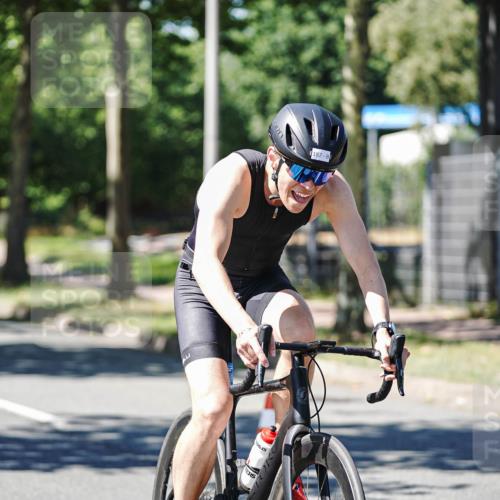 09.08.2026 - GEWOBA Citytriathlon Bremen Michael Burmester http://msf.ph/oto/9952096 09.08.2026 14:25:15 Radfahren 181, 187, 359, 380, 491, 492, 518, 524 meine-sportfotos.de