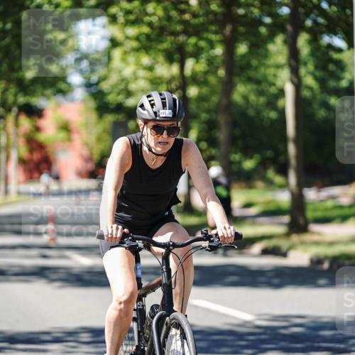 09.08.2026 - GEWOBA Citytriathlon Bremen Michael Burmester http://msf.ph/oto/9952101 09.08.2026 14:25:22 Radfahren 181, 187, 333, 359, 491, 492, 518 meine-sportfotos.de