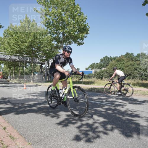 09.08.2026 - GEWOBA Citytriathlon Bremen Michael Burmester http://msf.ph/oto/9952133 09.08.2026 13:18:10 Radfahren 627, 798, 876, 953, 989 meine-sportfotos.de