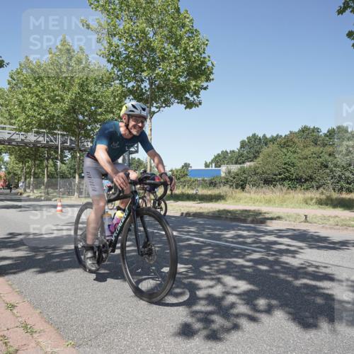 09.08.2026 - GEWOBA Citytriathlon Bremen Michael Burmester http://msf.ph/oto/9952142 09.08.2026 13:18:18 Radfahren 627, 798, 989, 1010 meine-sportfotos.de