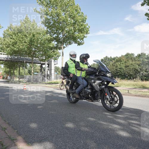 09.08.2026 - GEWOBA Citytriathlon Bremen Michael Burmester http://msf.ph/oto/9952177 09.08.2026 10:21:40 Radfahren 287, 349 meine-sportfotos.de