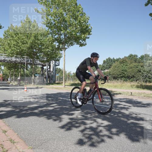 09.08.2026 - GEWOBA Citytriathlon Bremen Michael Burmester http://msf.ph/oto/9952180 09.08.2026 13:19:07 Radfahren 626, 753, 797, 870, 915, 1123 meine-sportfotos.de