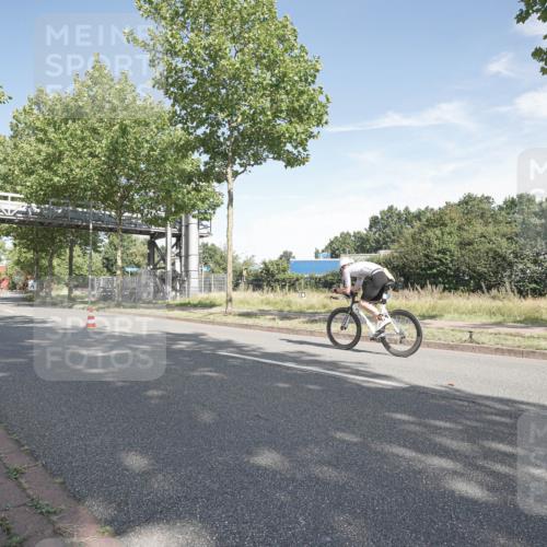 09.08.2026 - GEWOBA Citytriathlon Bremen Michael Burmester http://msf.ph/oto/9952187 09.08.2026 10:22:40 Radfahren 310 meine-sportfotos.de